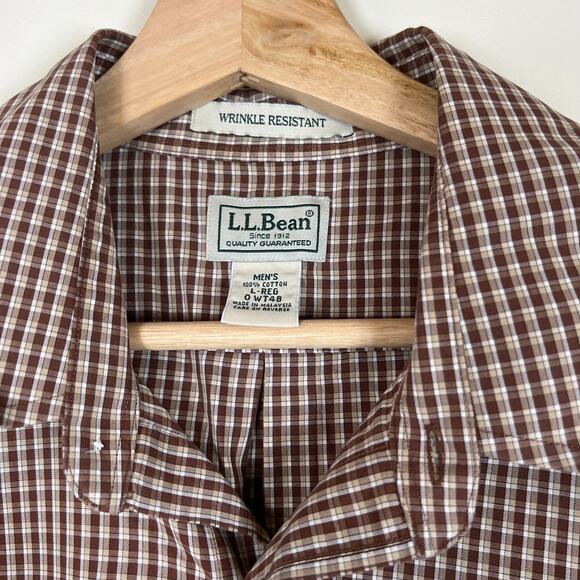 L.L. Bean Men's Large Long Sleeve Wrinkle Resistant Dress Shirt - Picture 3 of 5